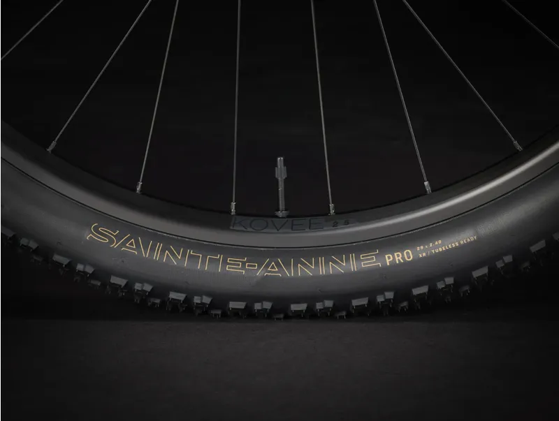 Trek Procaliber 8 Mountain Bike 2025 in Plasma Grey-5